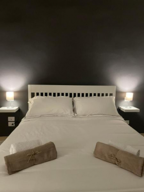 SUITE 22